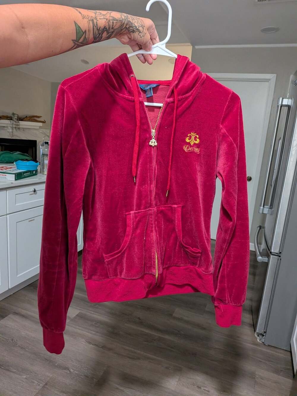 Dereon Velour Zip Up Hoodie Size M Red Gold Rhinestone Logo